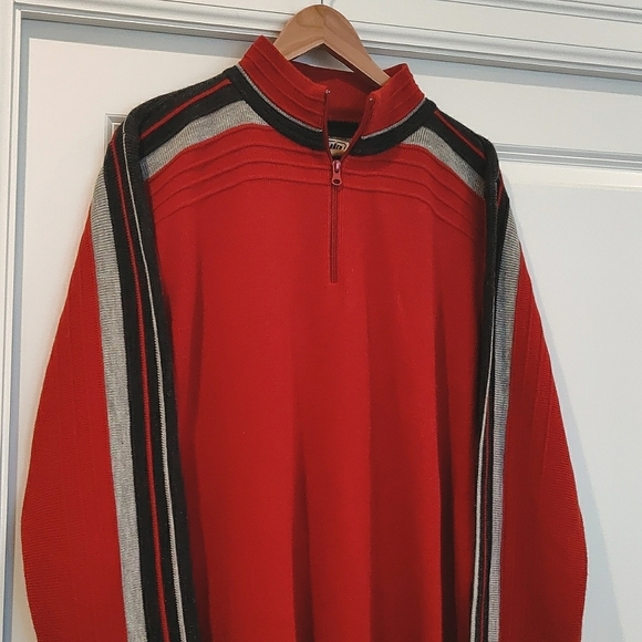 Urban Pipeline Size L Red - Picture 2 of 4